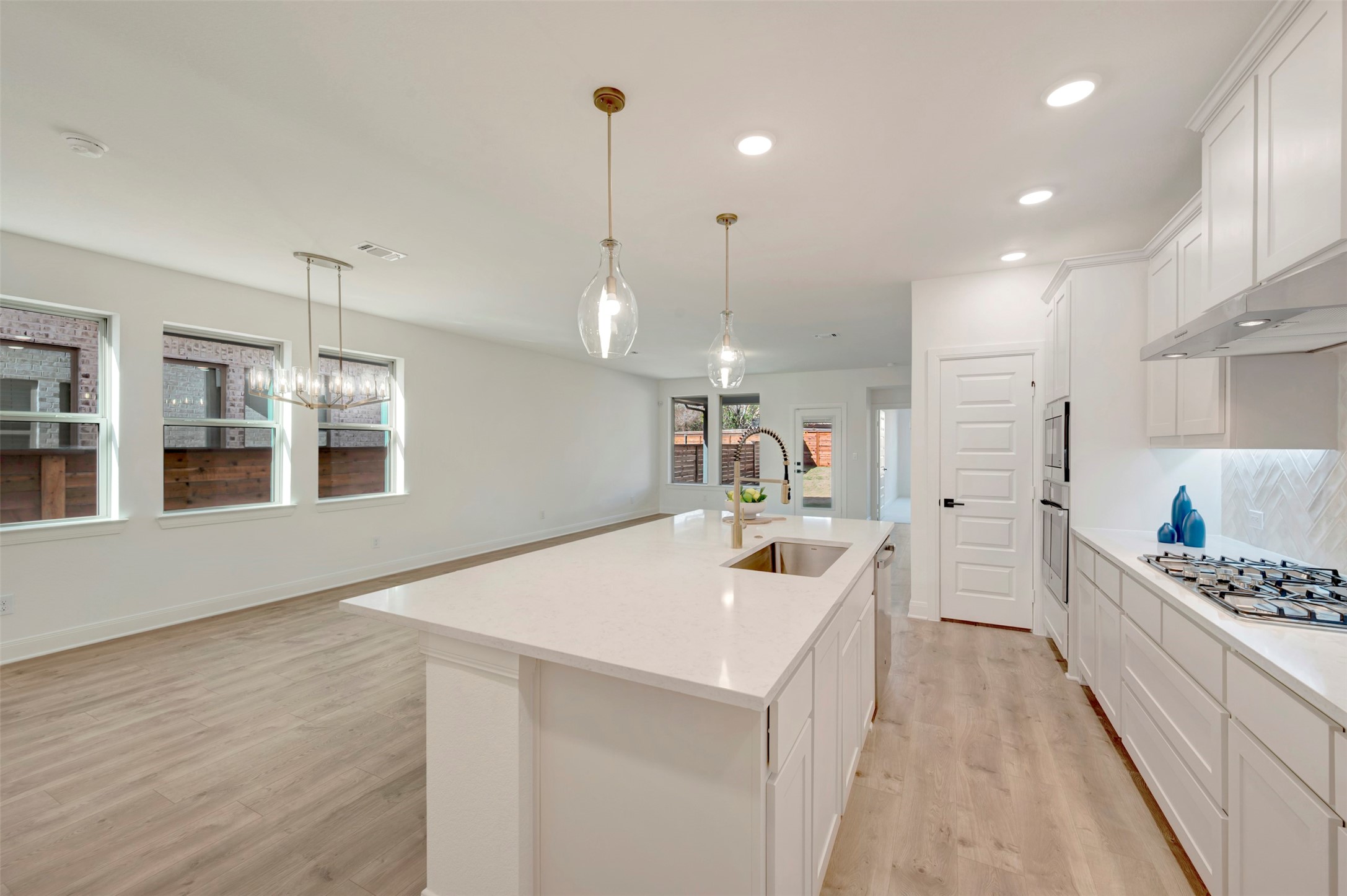 1813 Forest Wood Lane Mesquite TX 75181