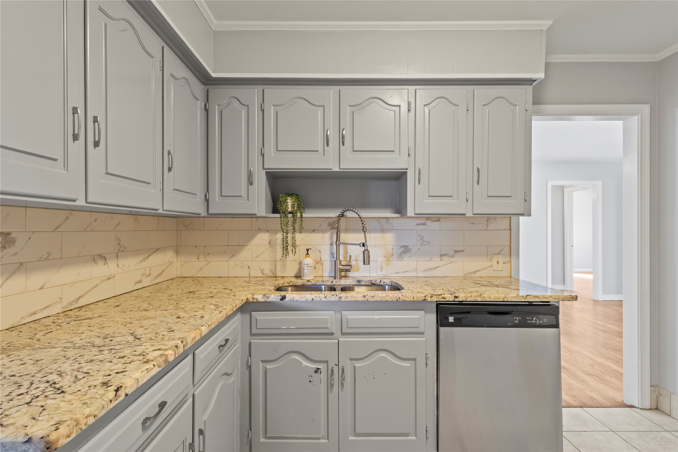 1602 Glen Avenue Dallas TX 75216