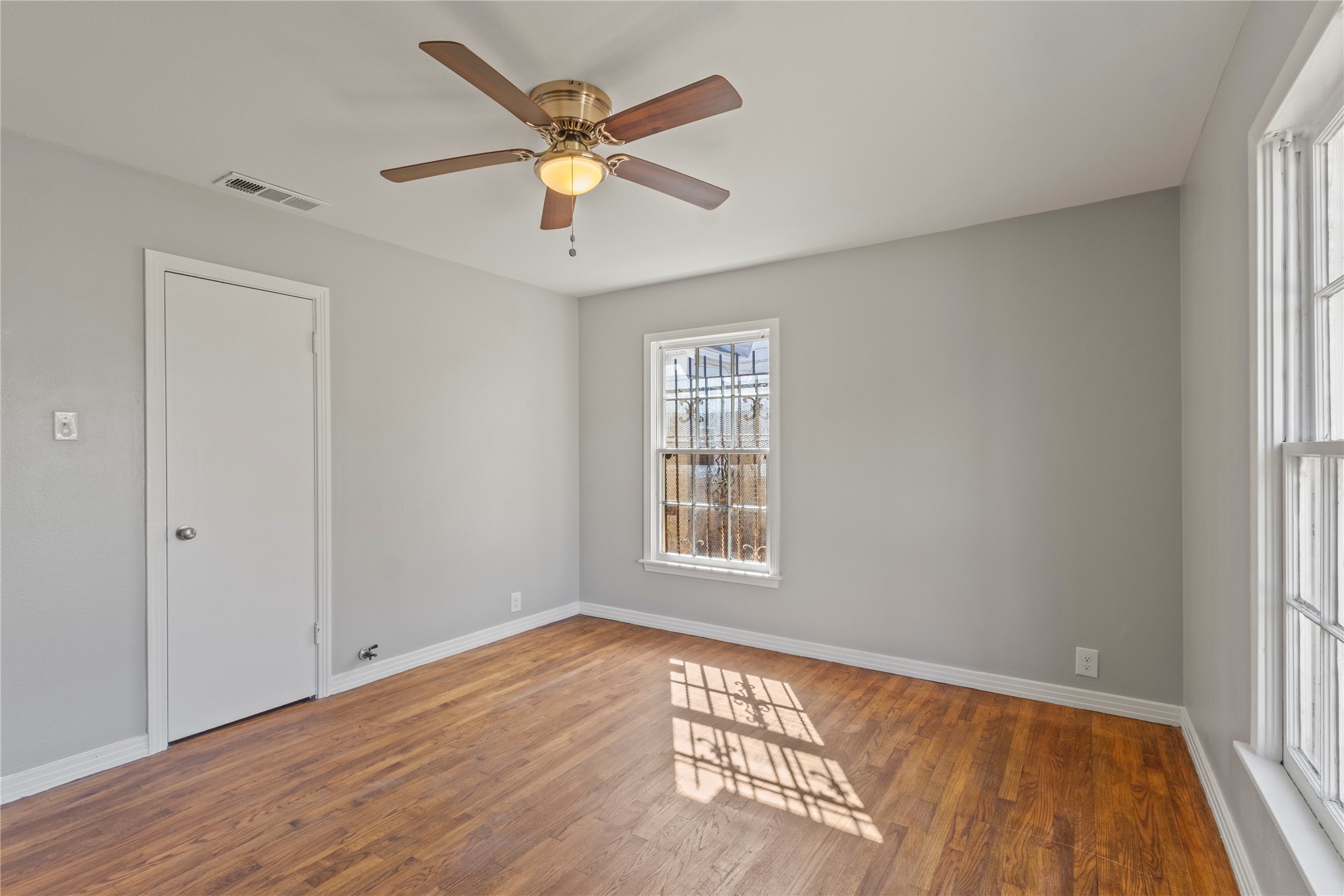 1602 Glen Avenue Dallas TX 75216