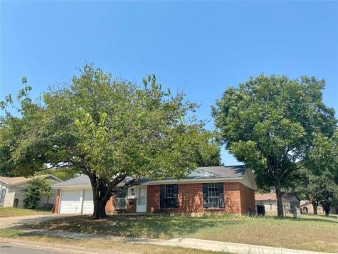 300 Boulder Court Burleson TX 76028