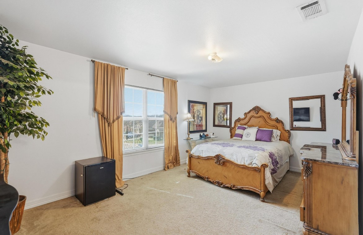 2209 Upcreek Court Dallas TX 75253