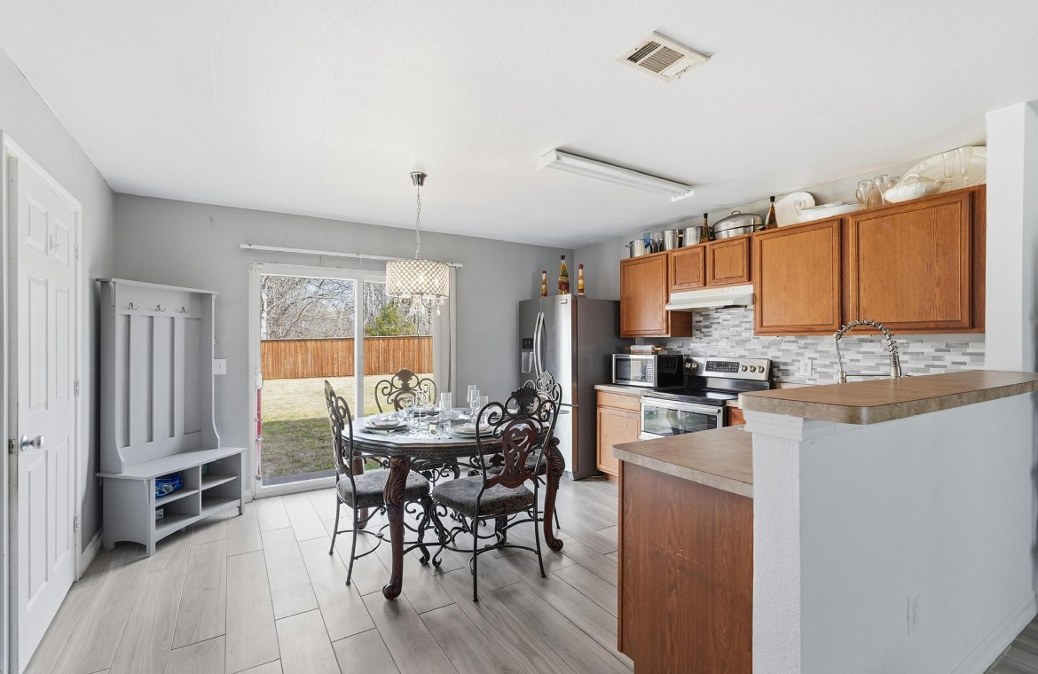 2209 Upcreek Court Dallas TX 75253