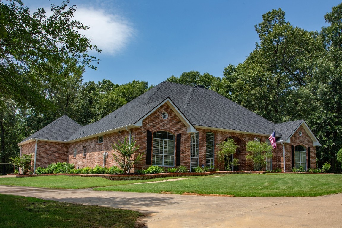 221 Oak Hill Drive Powderly TX 75473