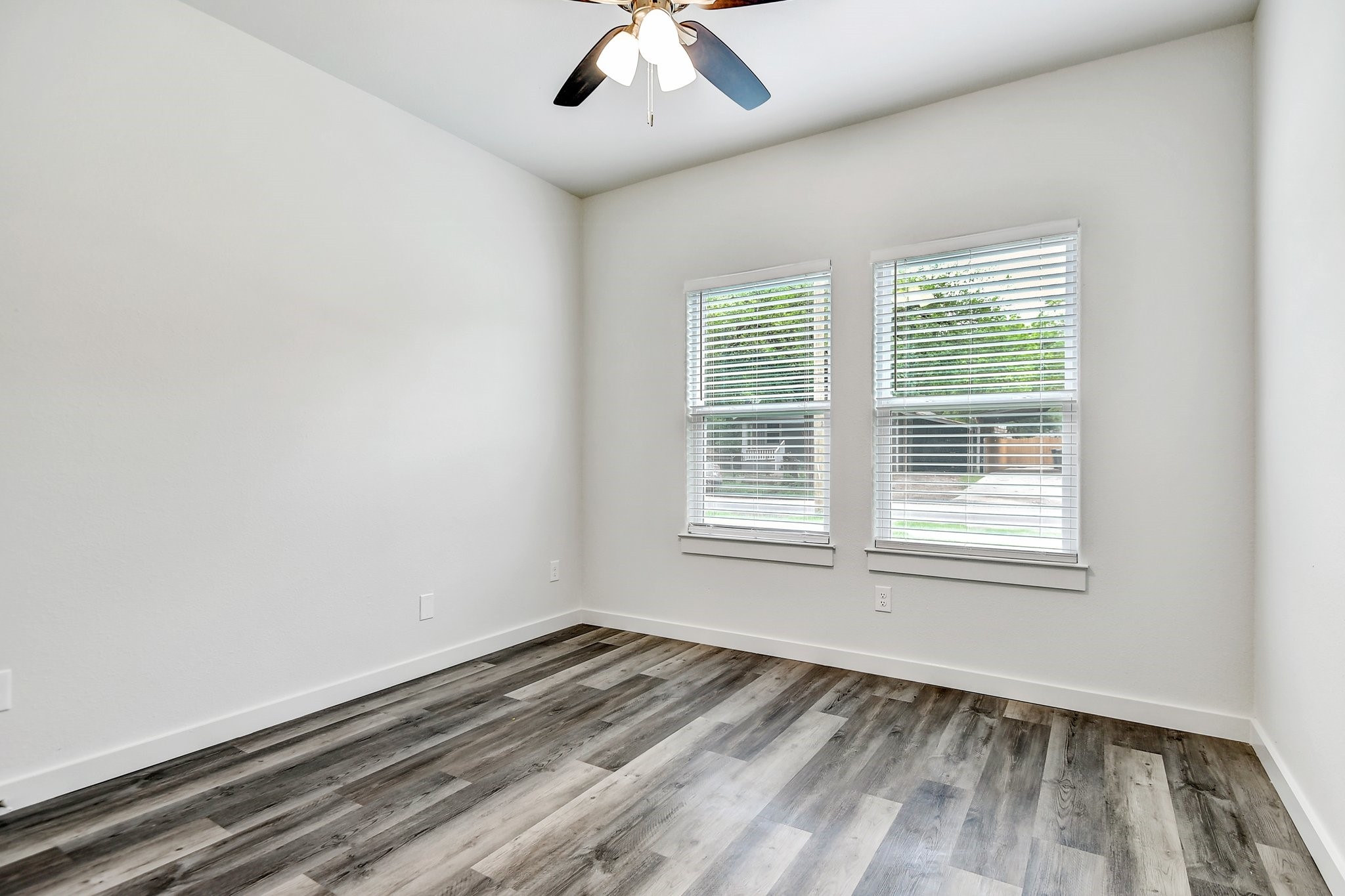 1103 S Montgomery Street Sherman TX 75090