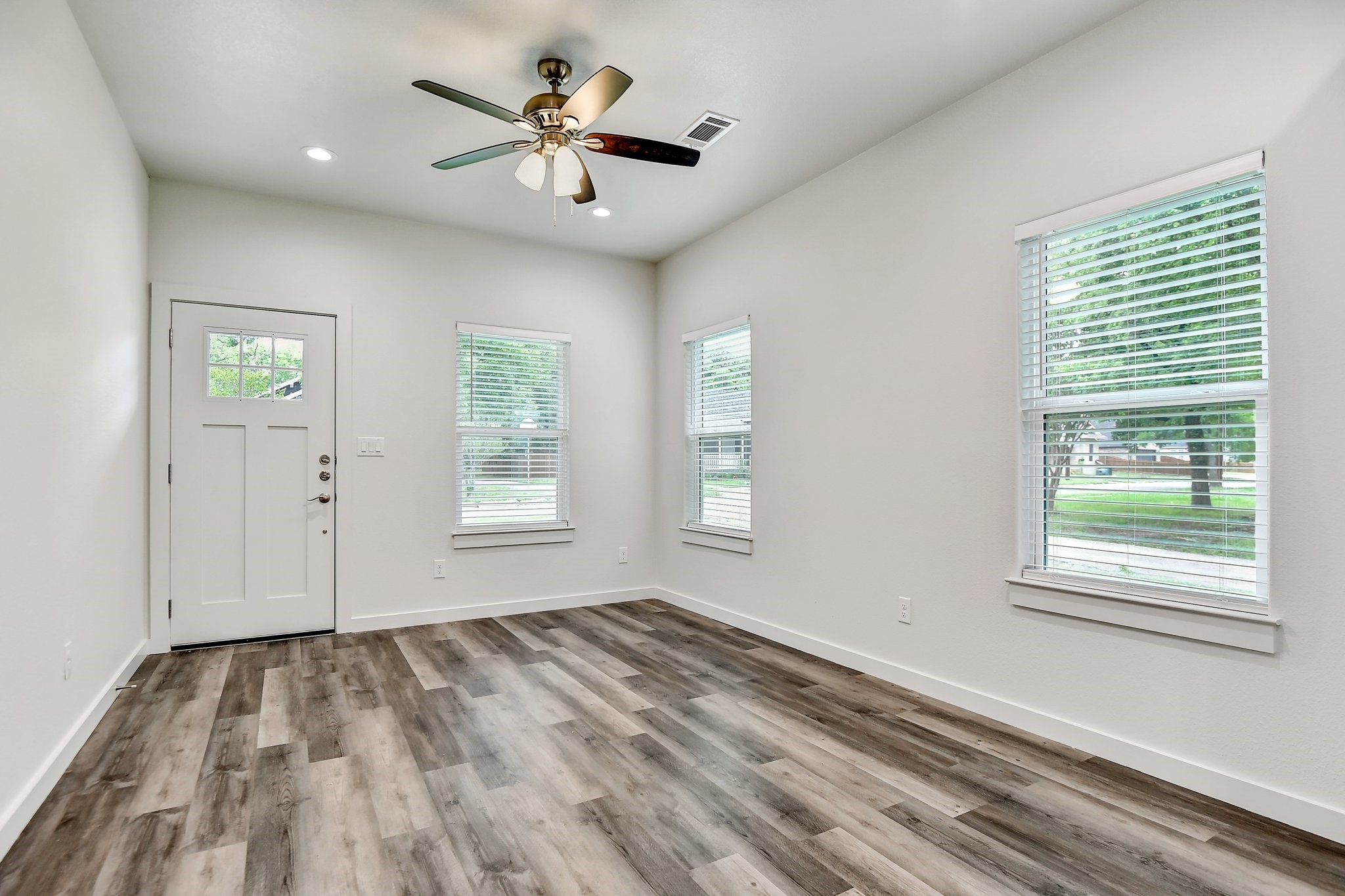 1103 S Montgomery Street Sherman TX 75090