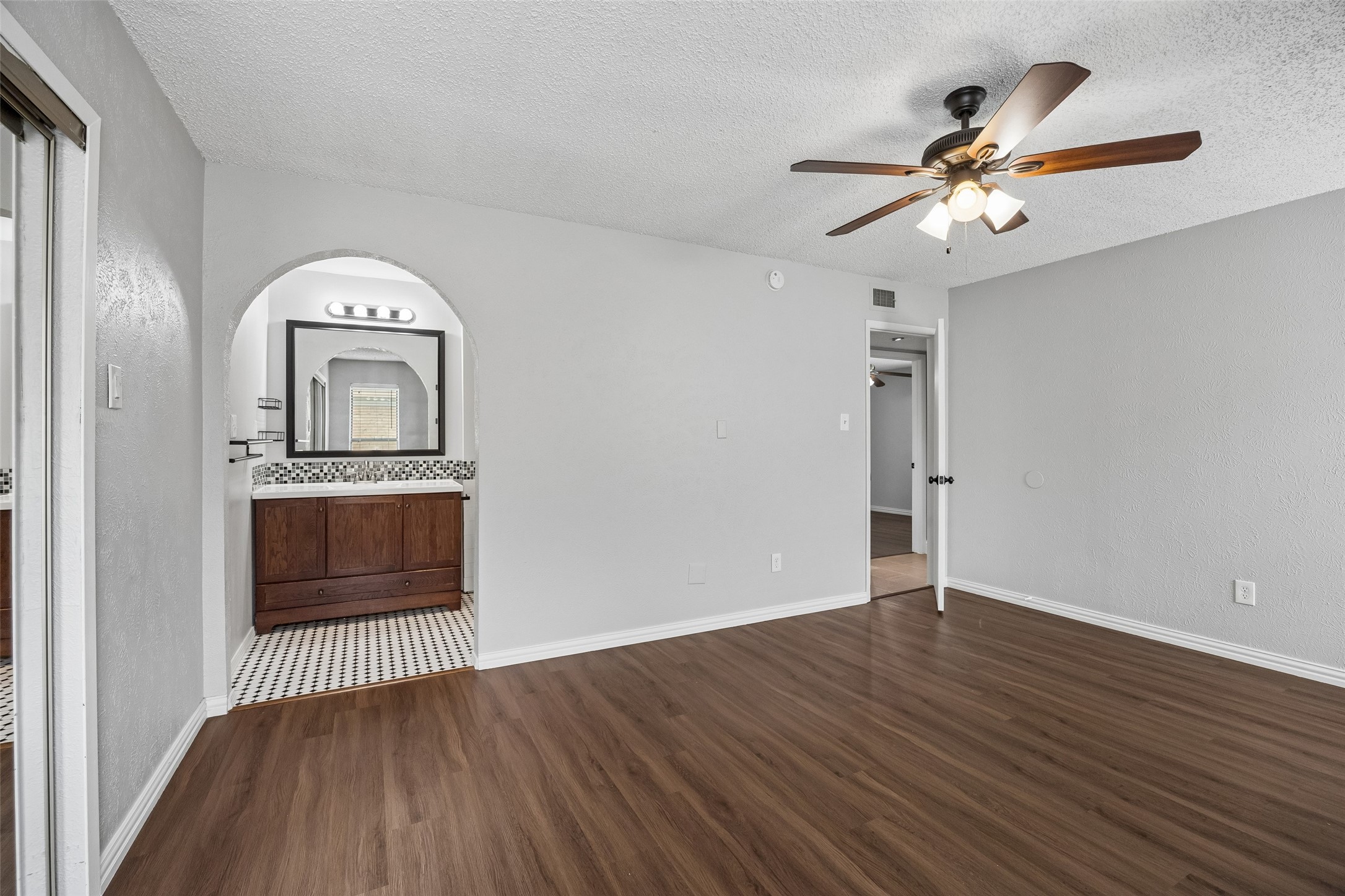 2910 Hazelwood Drive Garland TX 75044