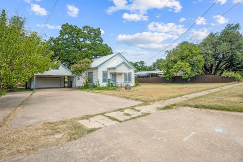 325 S Devine Street Stephenville TX 76401