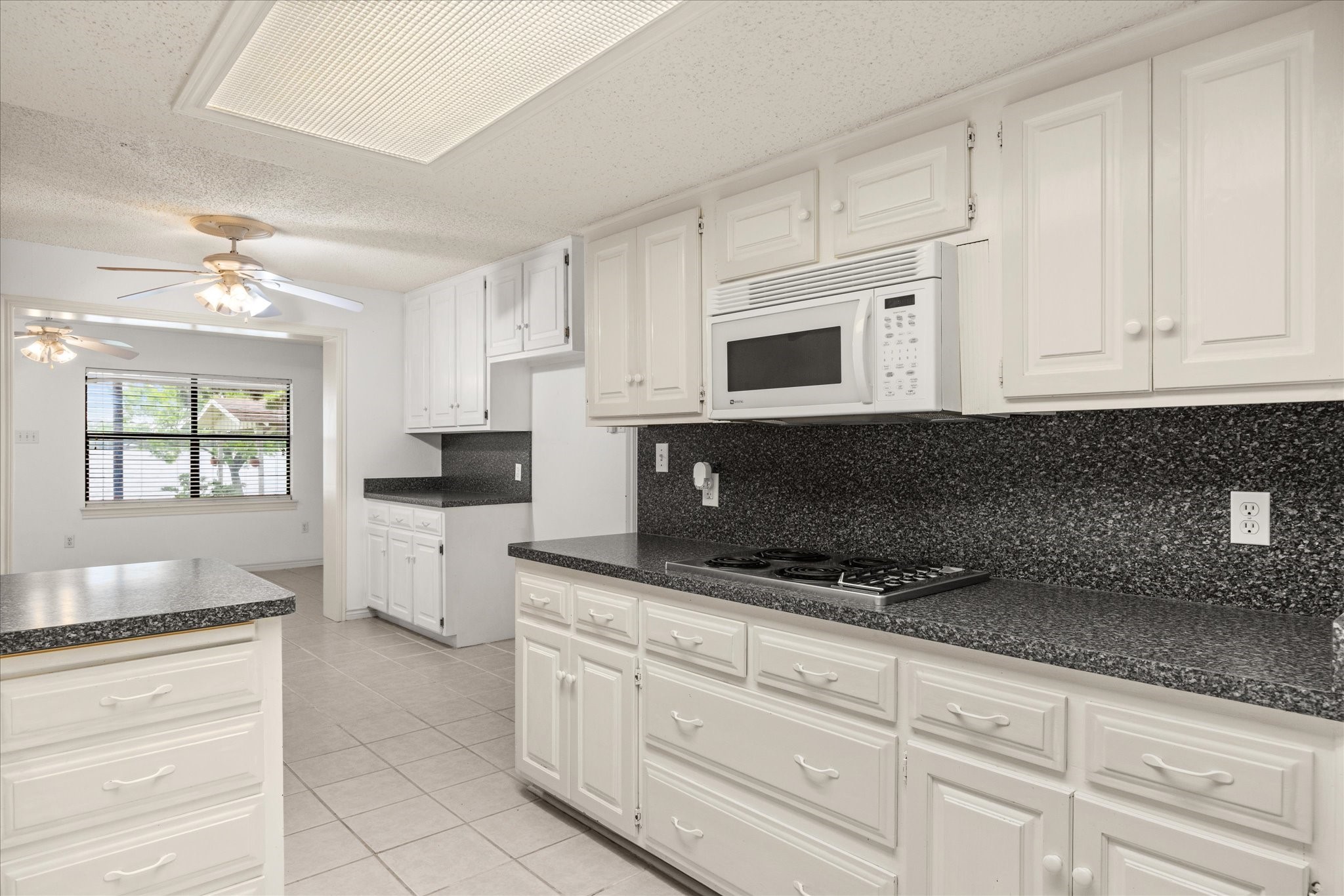 3905 Winding Way Granbury TX 76049