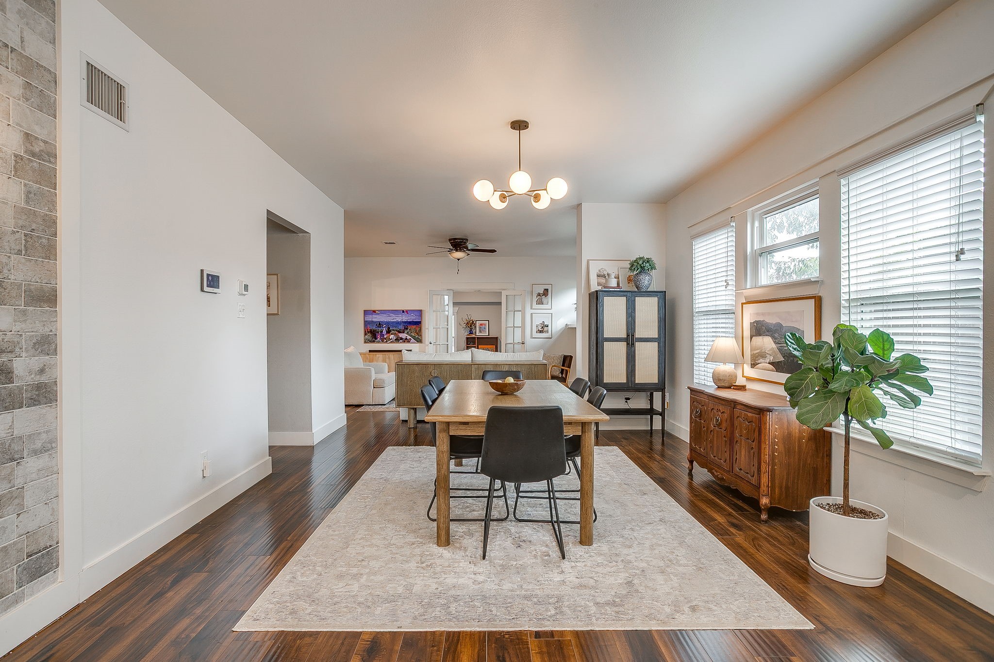 2912 S Jennings Avenue S Fort Worth TX 76110