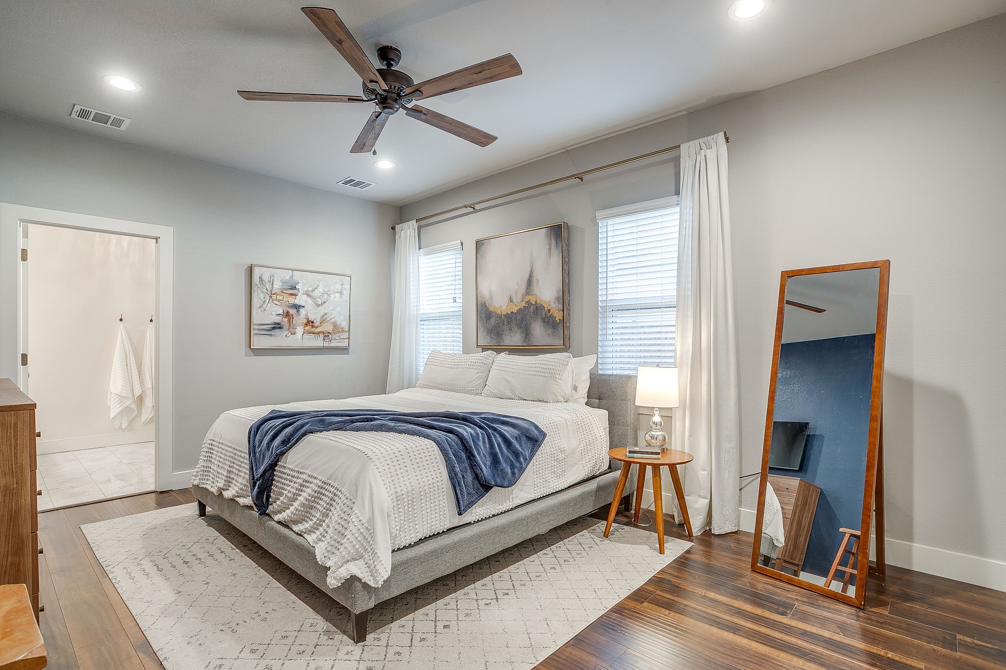 2912 S Jennings Avenue S Fort Worth TX 76110