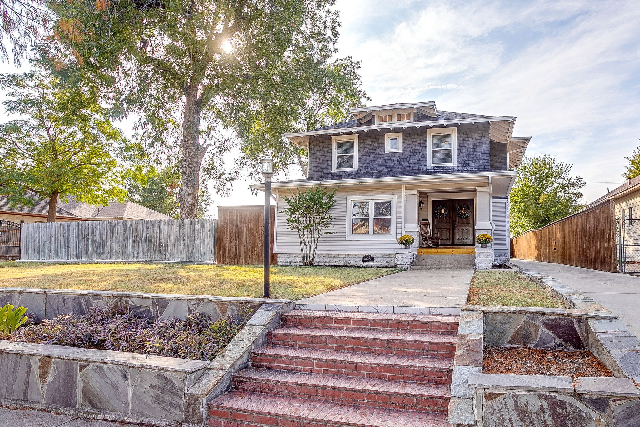 2912 S Jennings Avenue S Fort Worth TX 76110