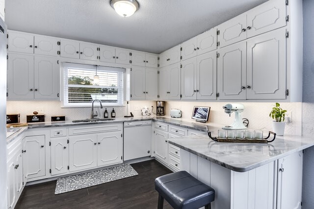 1208 Cindy Lane Cleburne TX 76033
