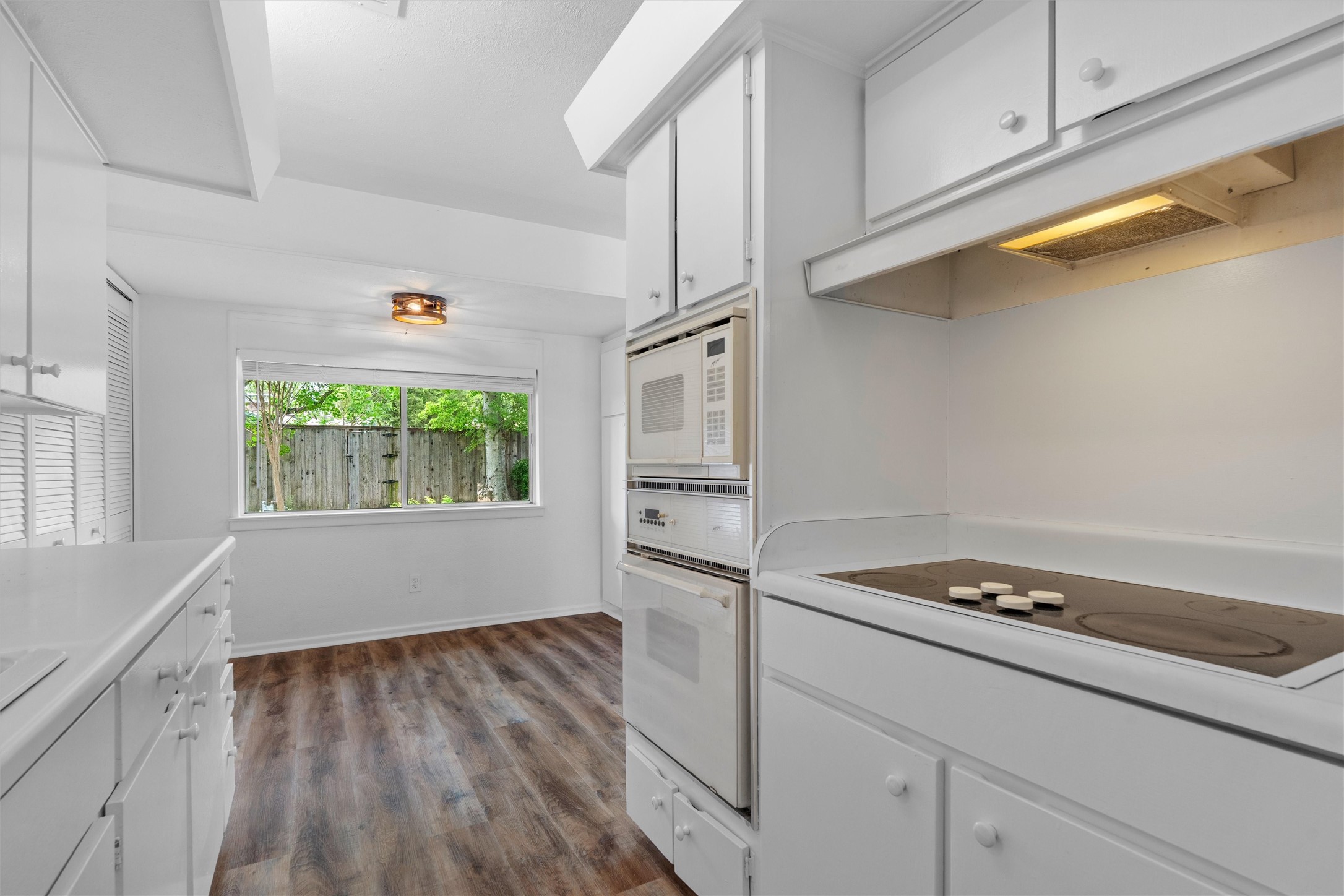 8114 Clear Springs Road Dallas TX 75240