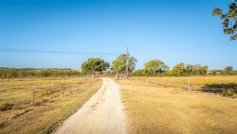 4045 County Road 212 Alvarado TX 76009