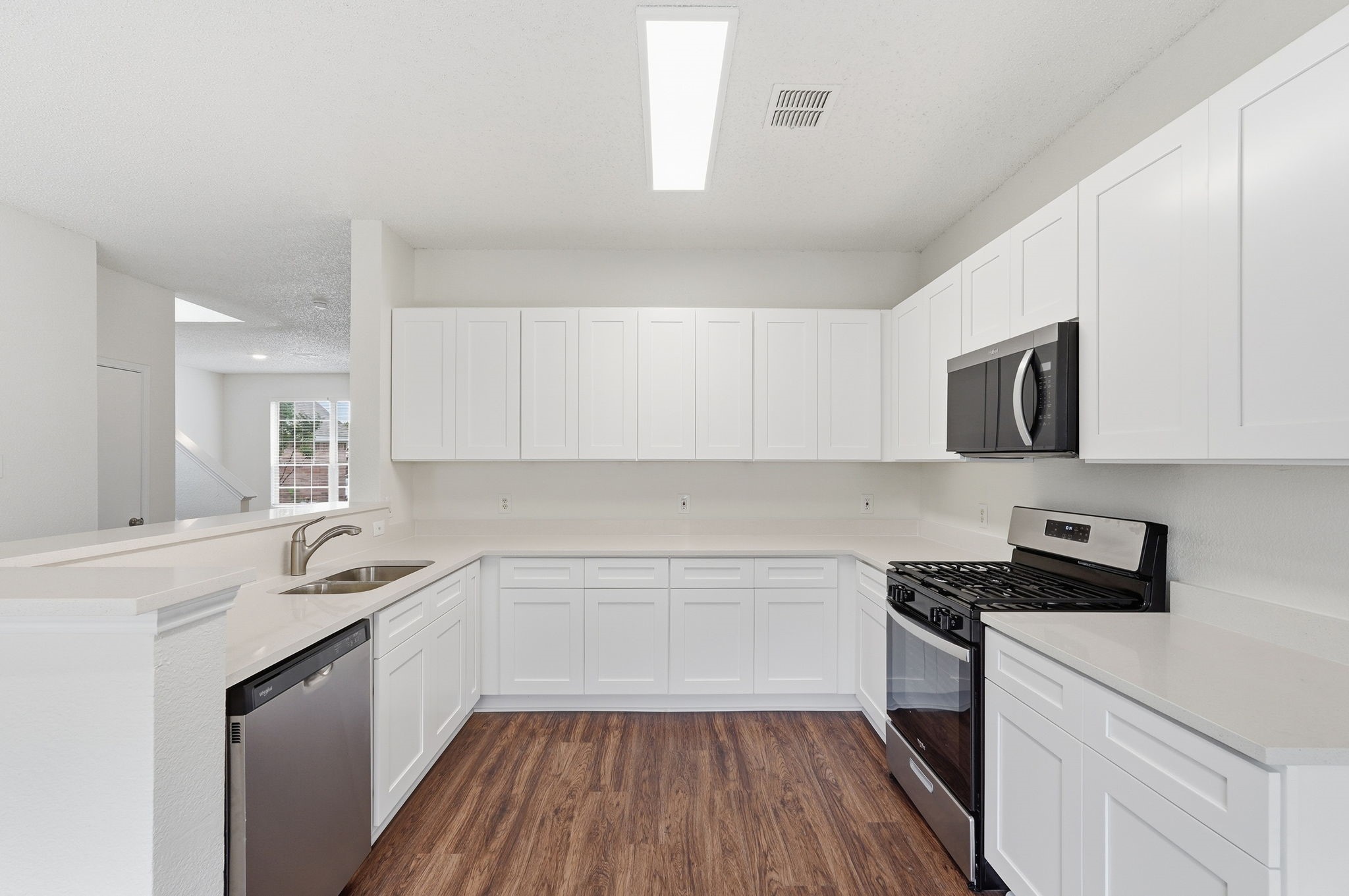 725 Parkford Lane Arlington TX 76001
