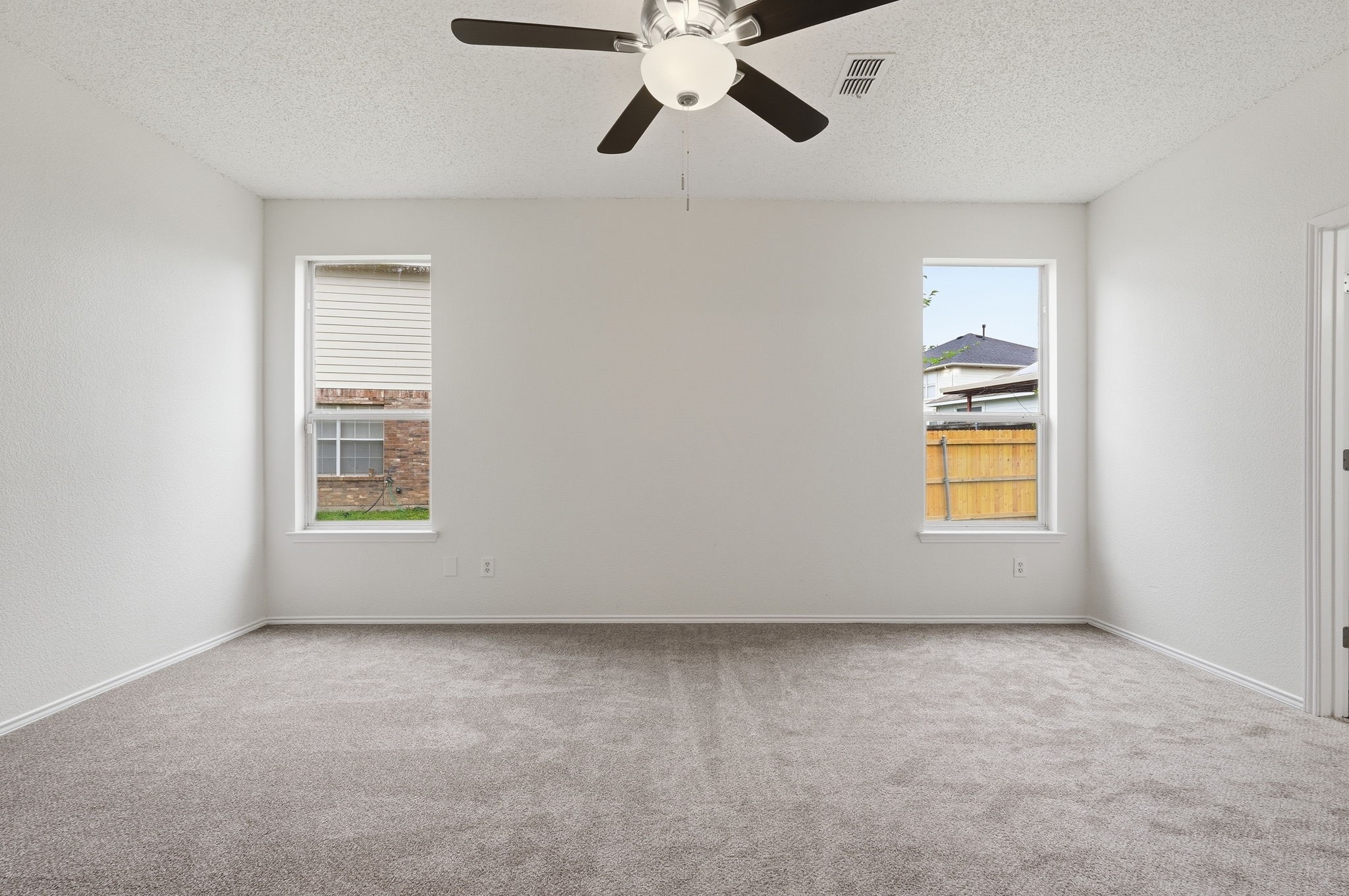 725 Parkford Lane Arlington TX 76001