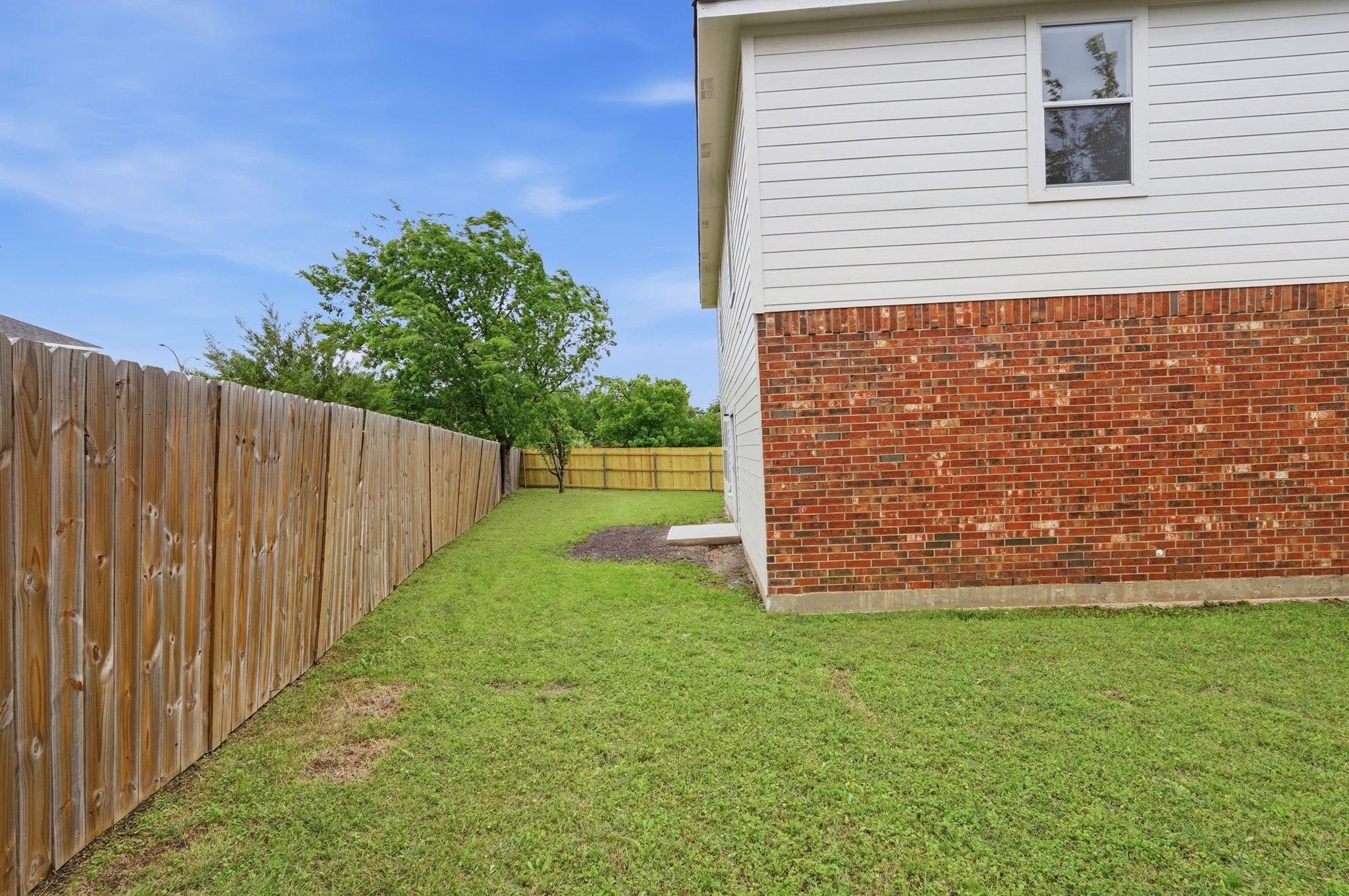 725 Parkford Lane Arlington TX 76001