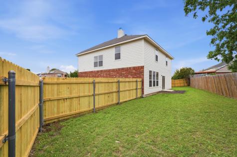 725 Parkford Lane Arlington TX 76001