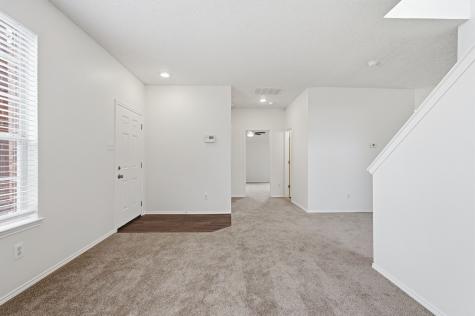 725 Parkford Lane Arlington TX 76001
