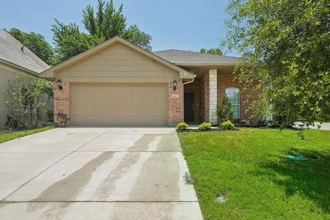 2223 Market Avenue Fort Worth TX 76164