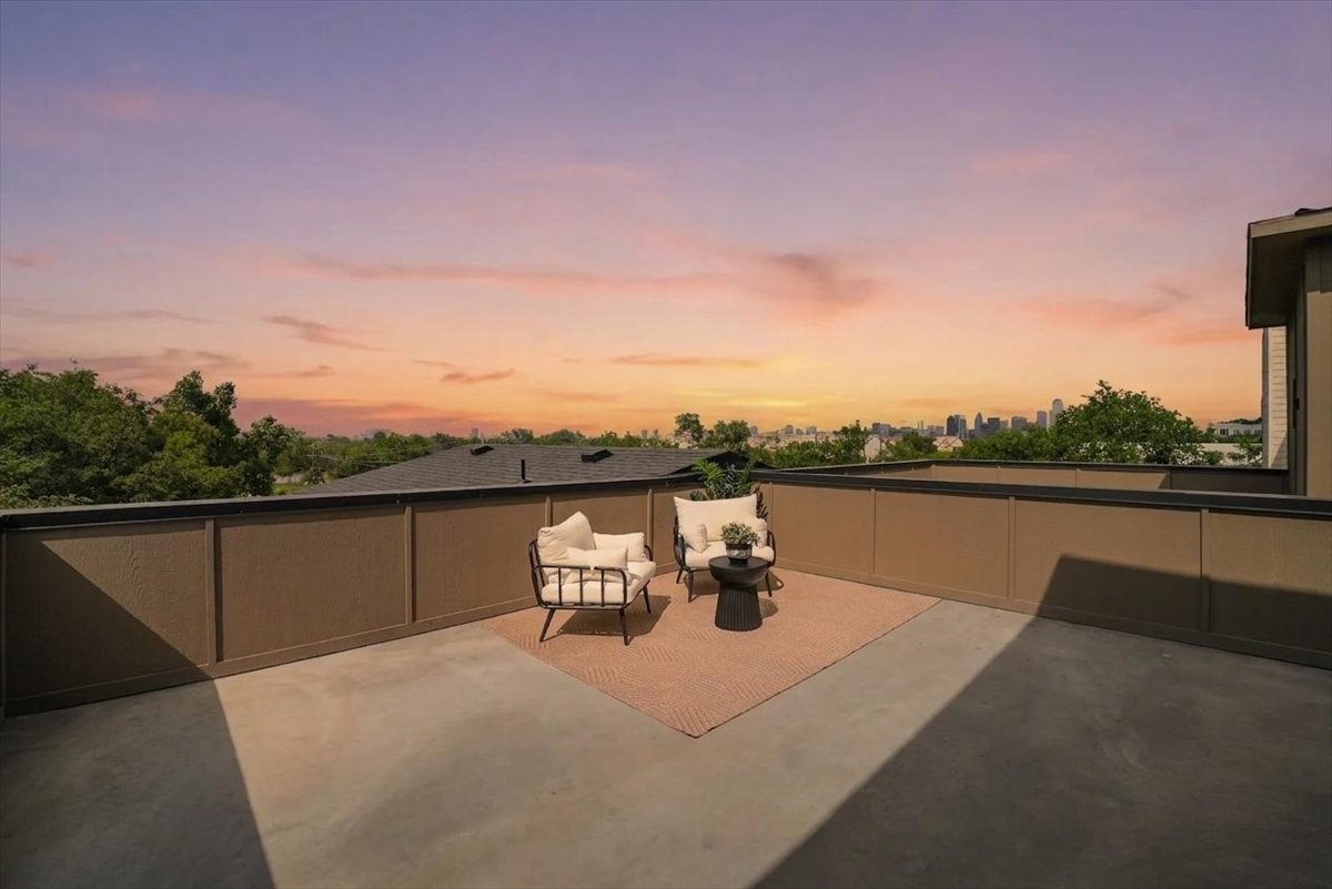 1825 Pollard Street Dallas TX 75208