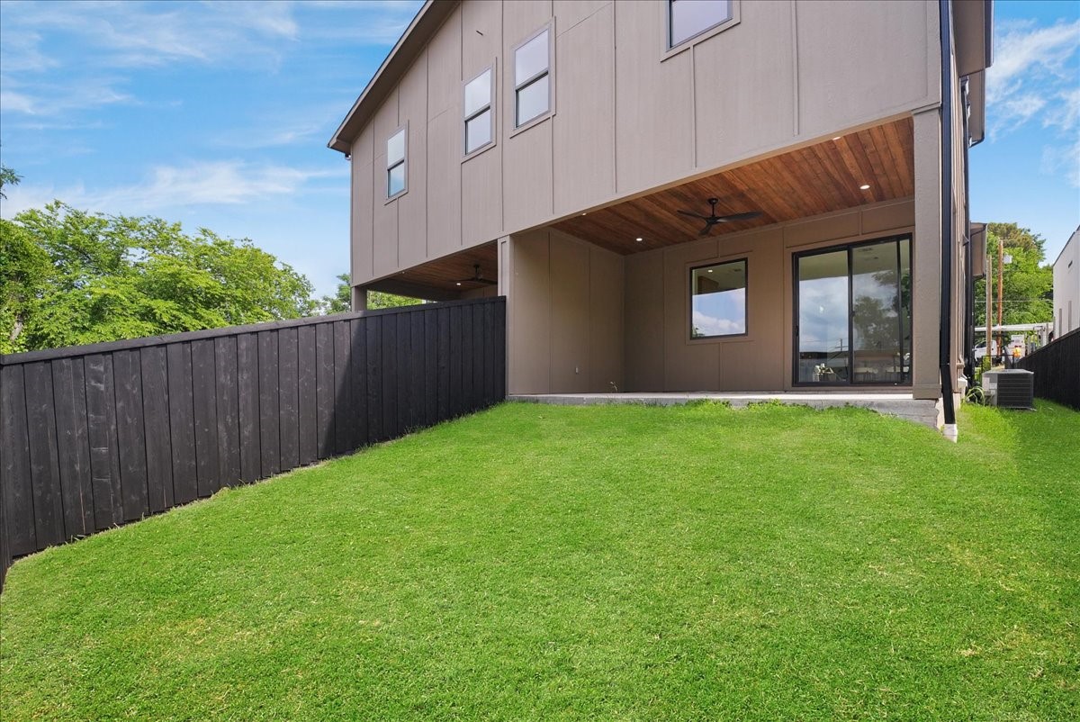 1825 Pollard Street Dallas TX 75208