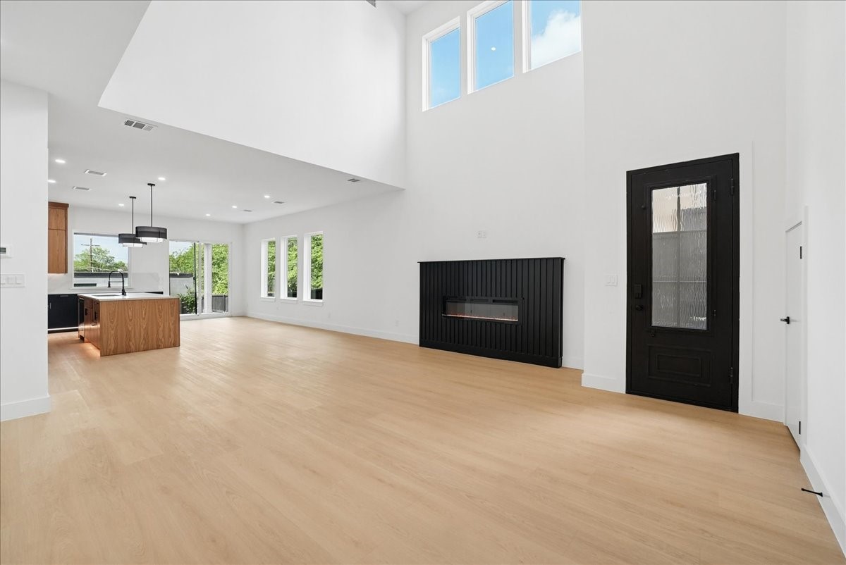 1825 Pollard Street Dallas TX 75208