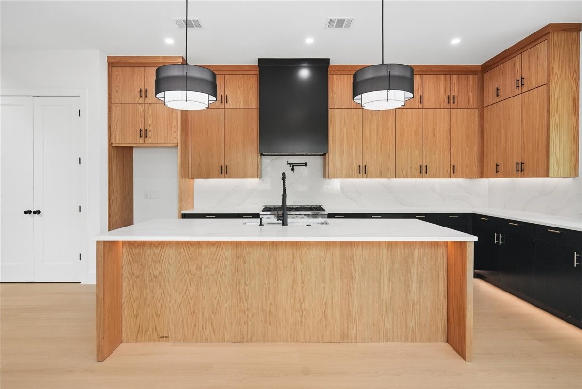 1825 Pollard Street Dallas TX 75208