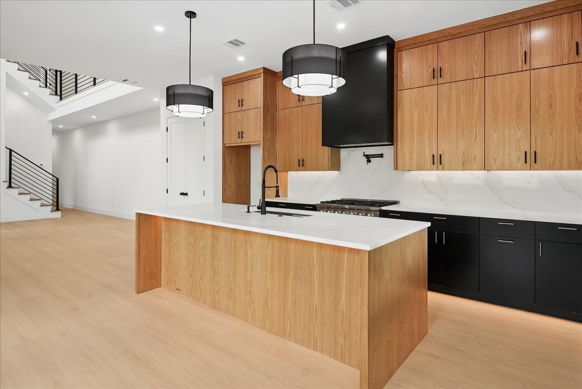 1825 Pollard Street Dallas TX 75208