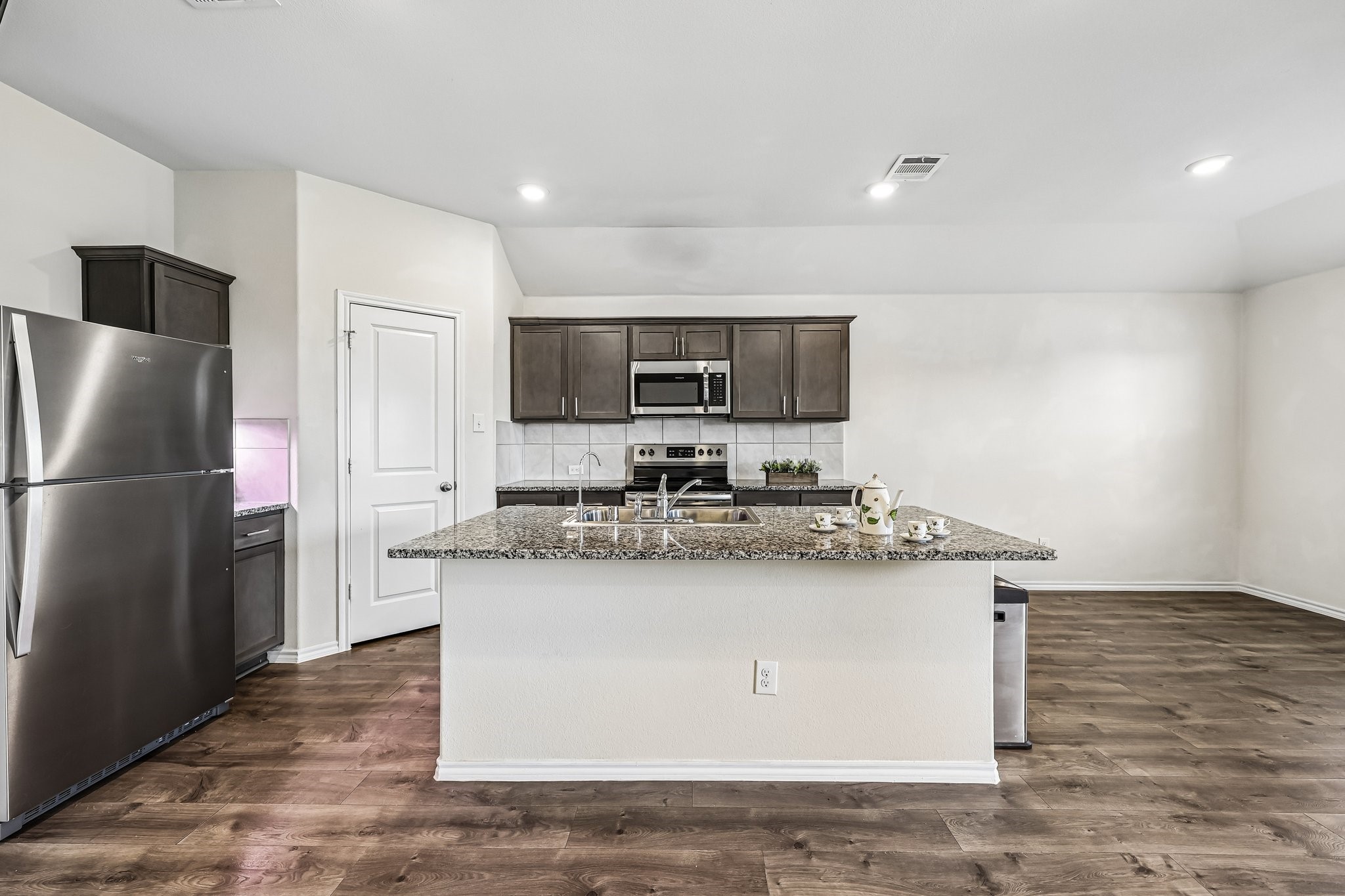 904 Alton Drive Aubrey TX 76227