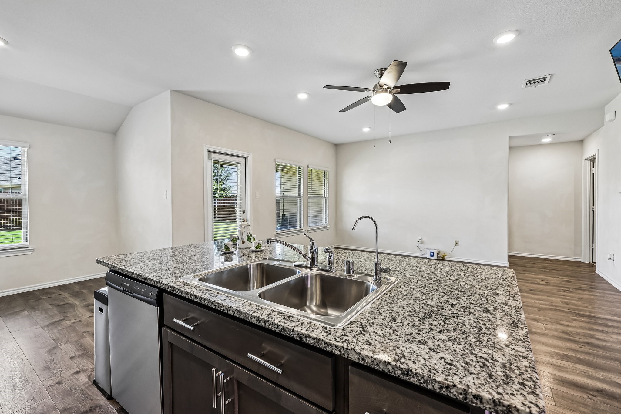 904 Alton Drive Aubrey TX 76227
