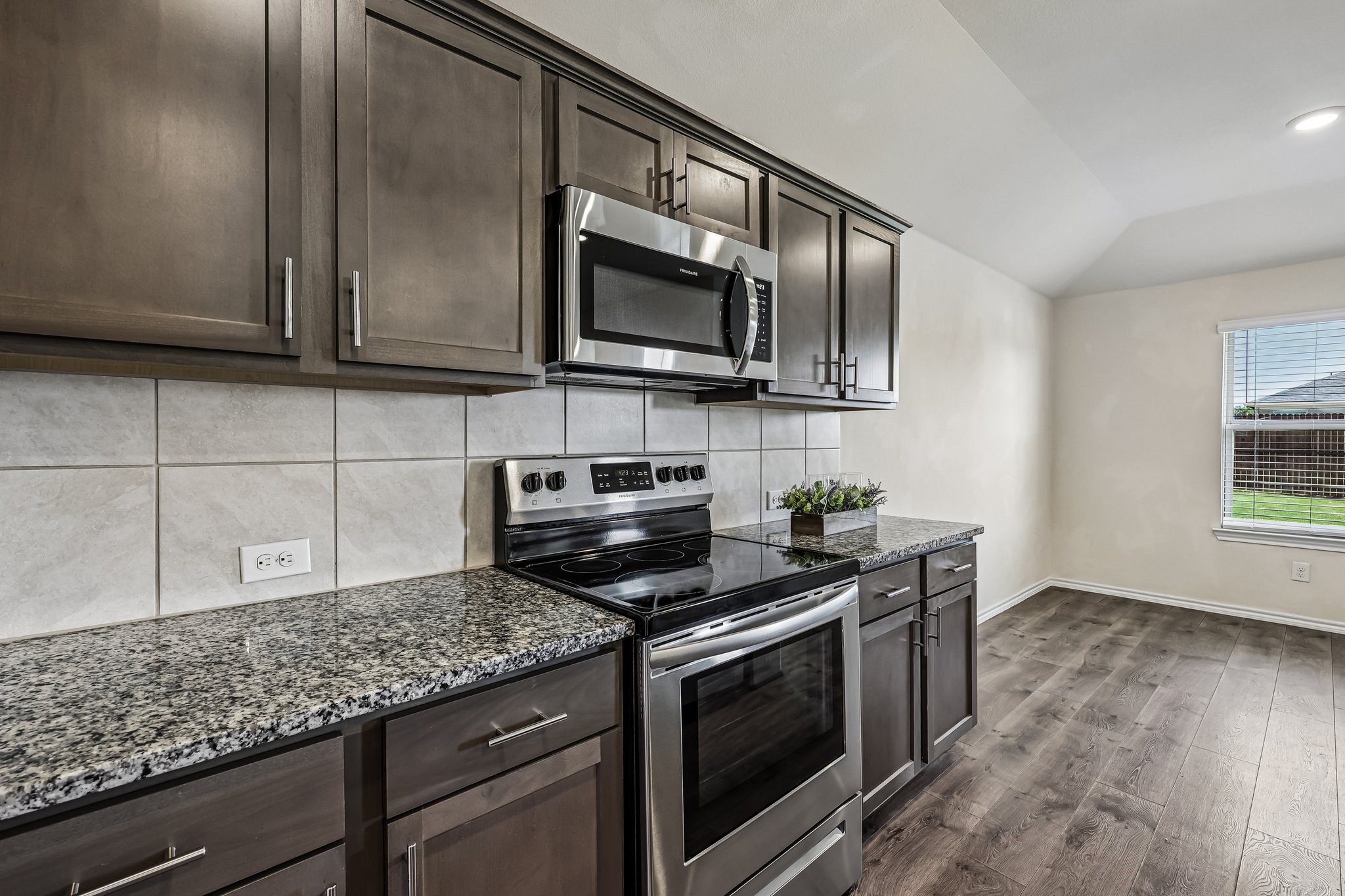 904 Alton Drive Aubrey TX 76227