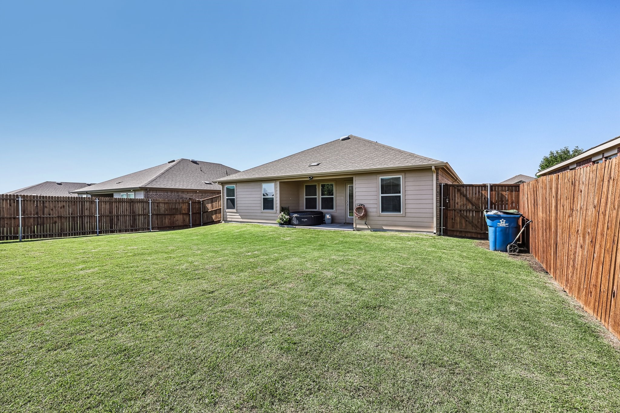 904 Alton Drive Aubrey TX 76227