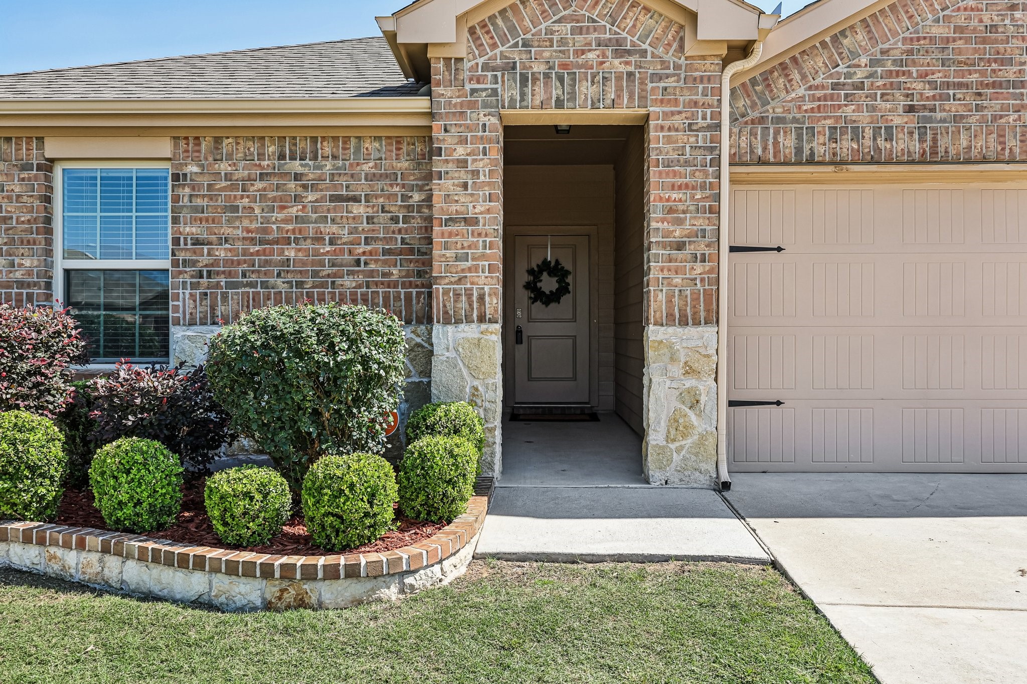 904 Alton Drive Aubrey TX 76227