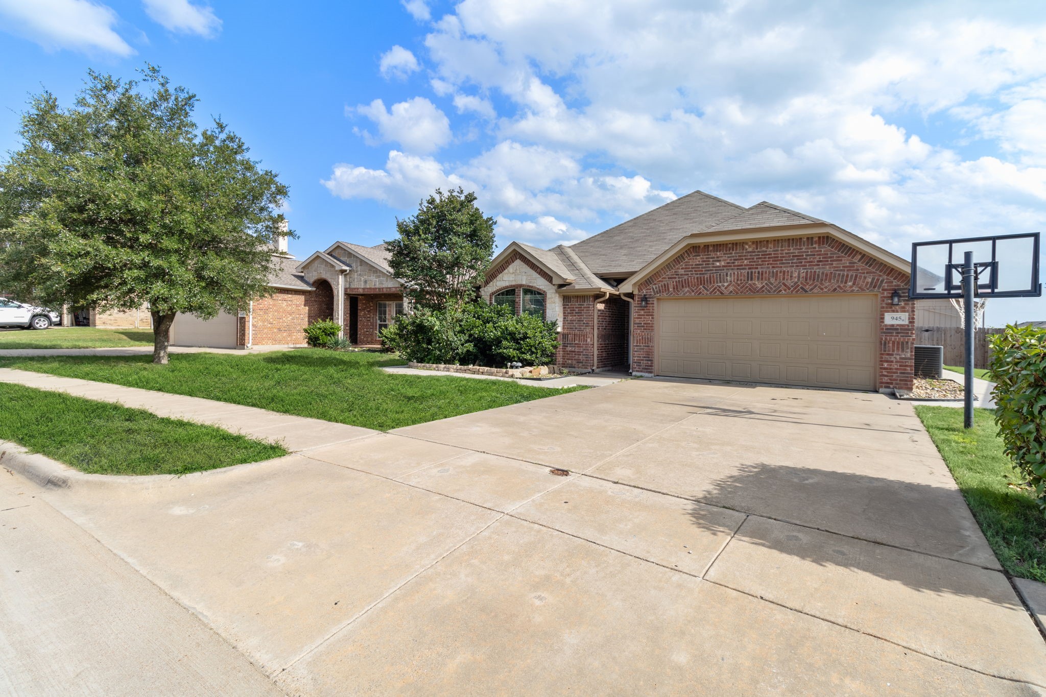 945 Jodie Drive Weatherford TX 76087