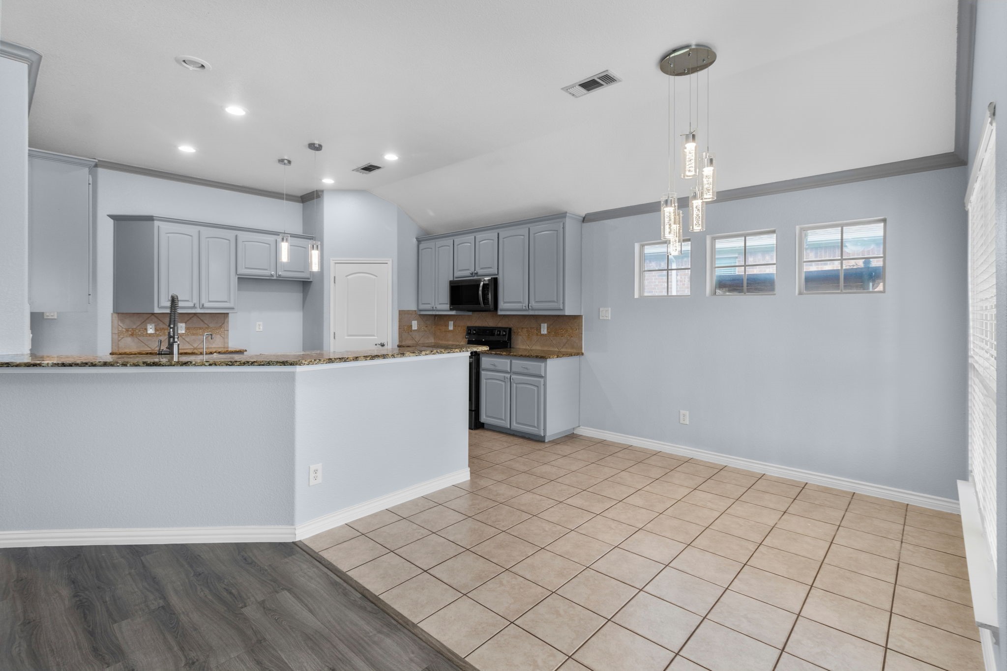 945 Jodie Drive Weatherford TX 76087