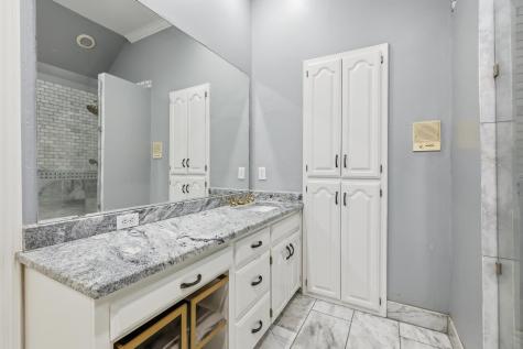 848 Birdsong Bedford TX 76021