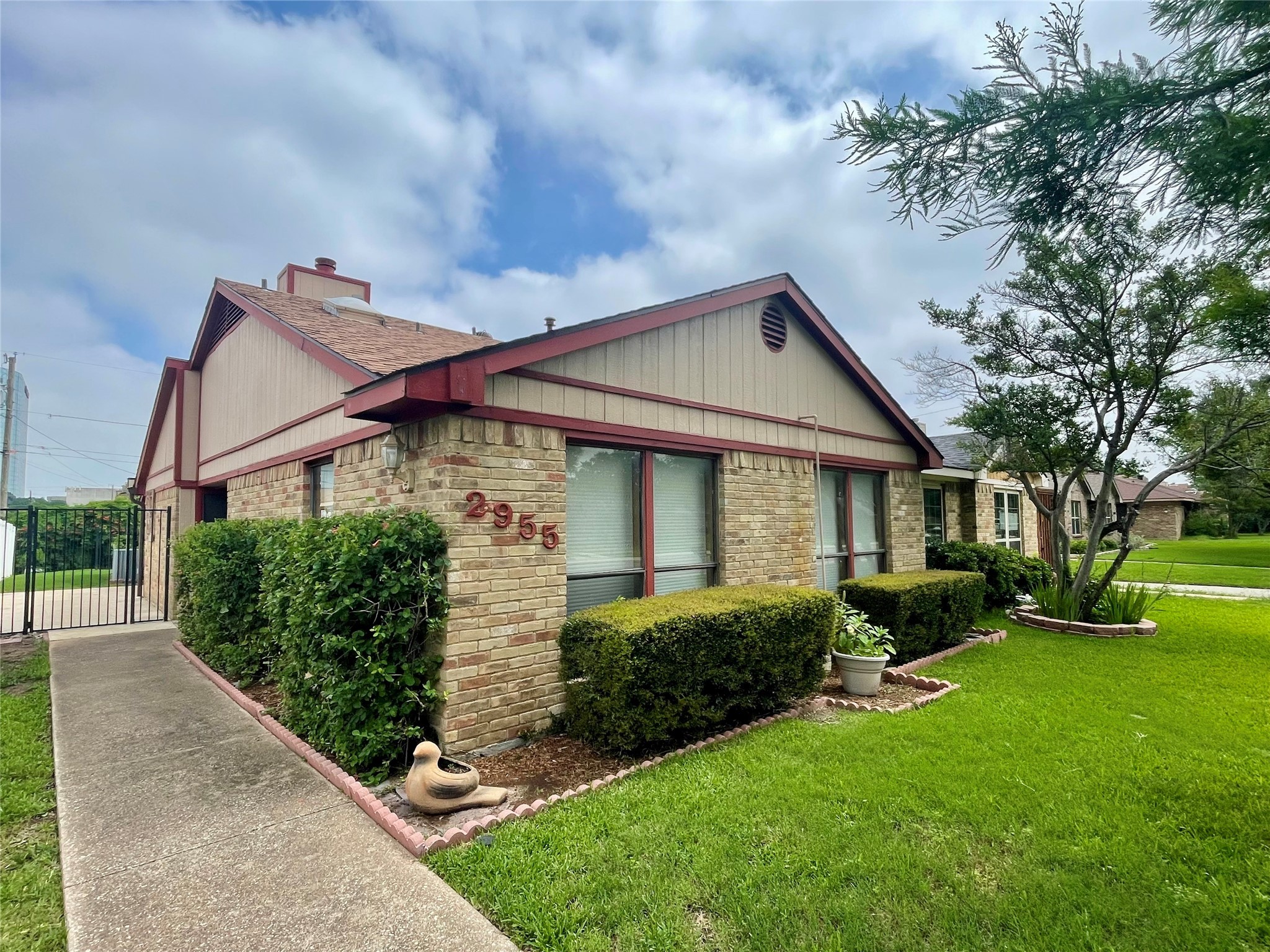 2955 Allister Street Dallas TX 75229