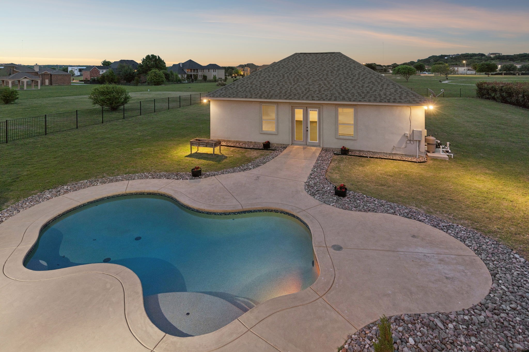 2112 Becky Lane Cedar Hill TX 75104