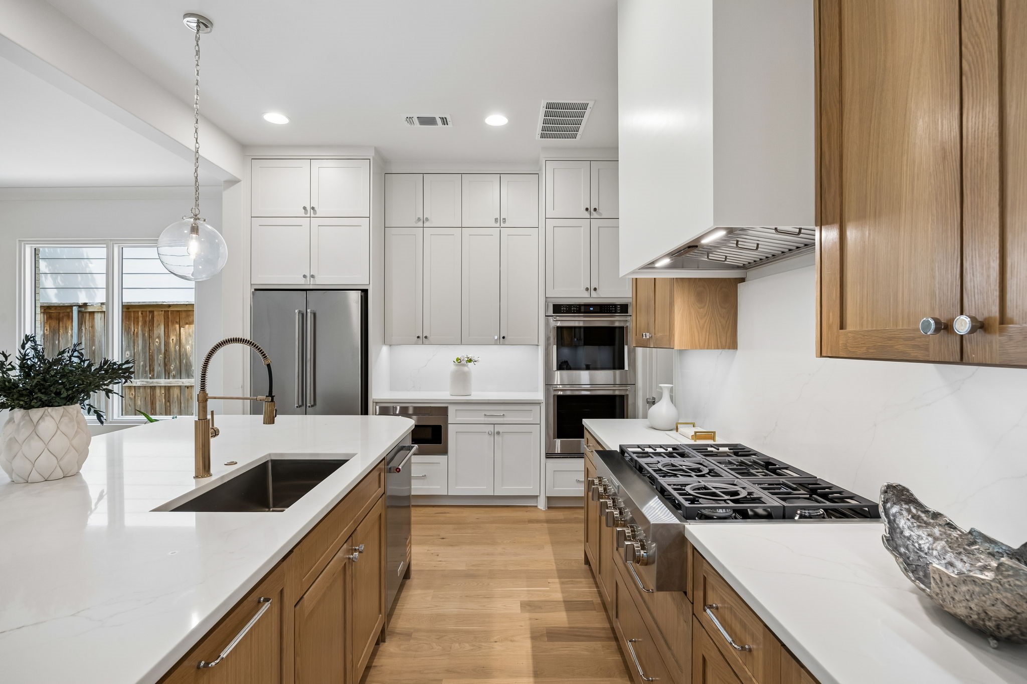 4606 Cowan Avenue Dallas TX 75209