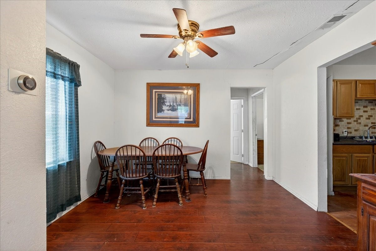 4001 S Peachtree Road Balch Springs TX 75180