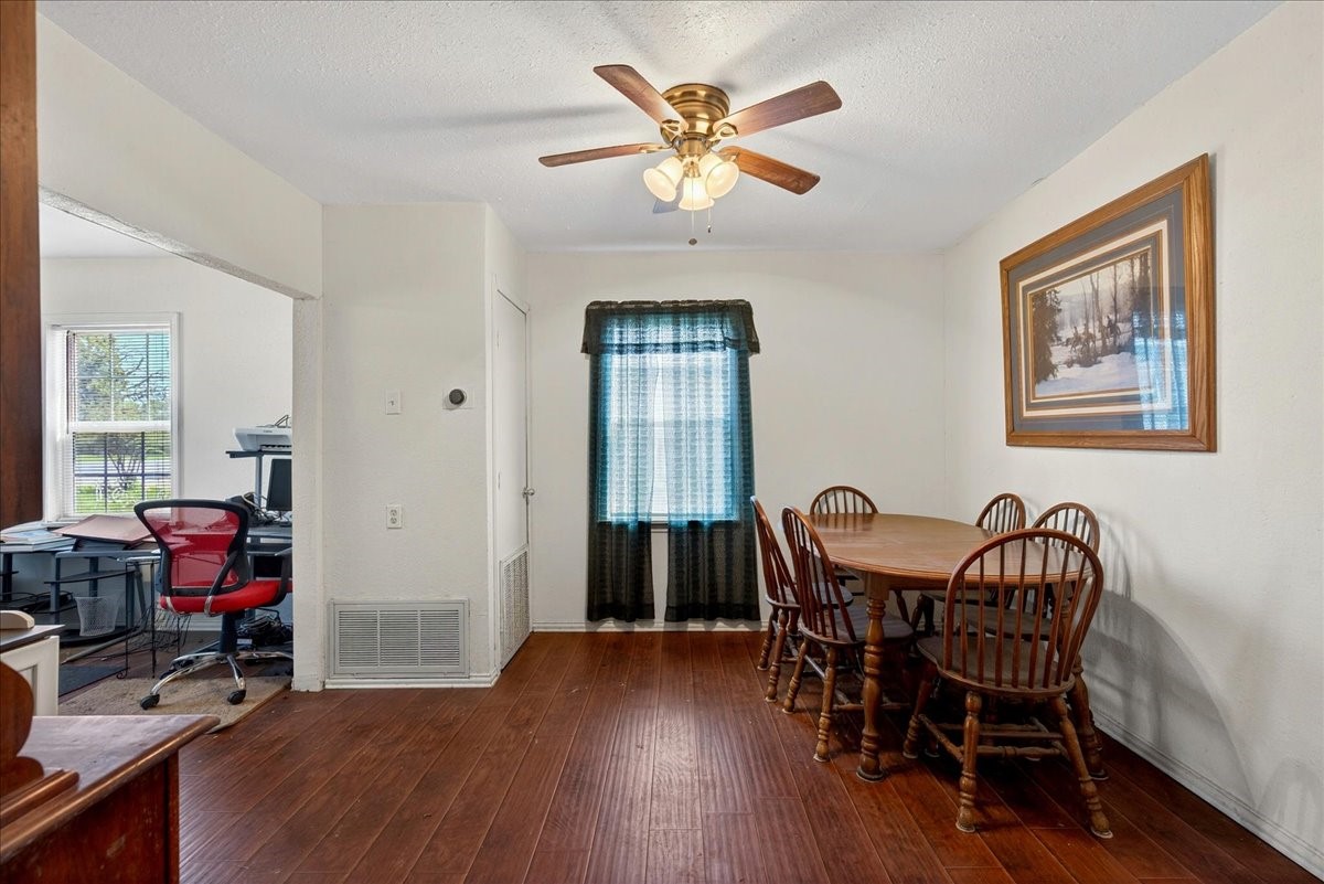 4001 S Peachtree Road Balch Springs TX 75180