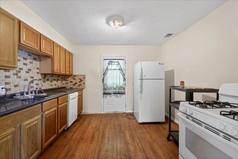 4001 S Peachtree Road Balch Springs TX 75180
