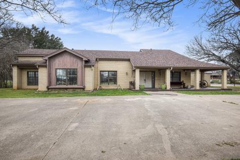 78 Corral Drive N Fort Worth TX 76244