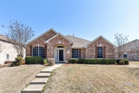 1324 Fox Glenn Cedar Hill TX 75104