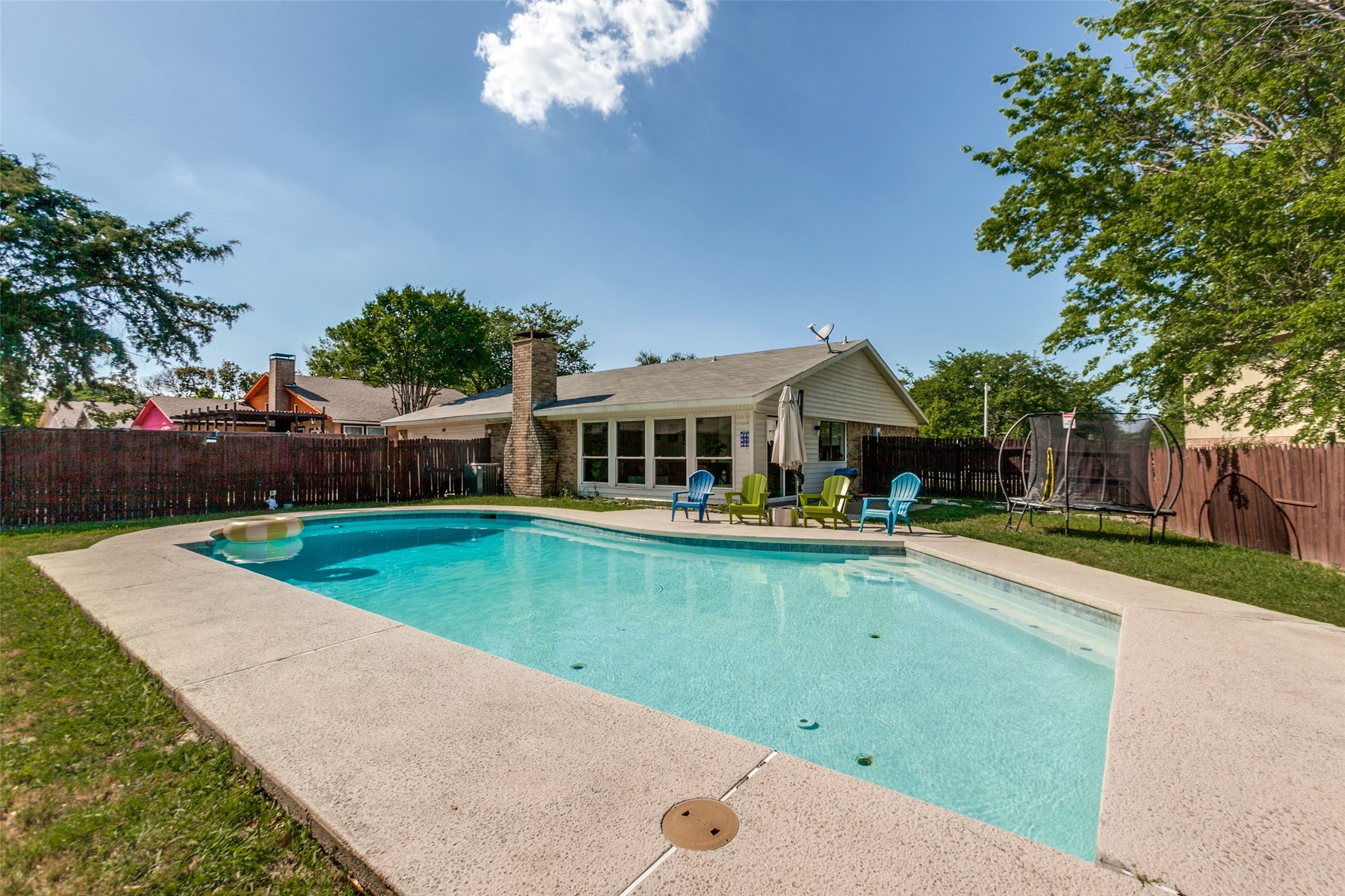 1924 Forestdale Drive Richardson TX 75081