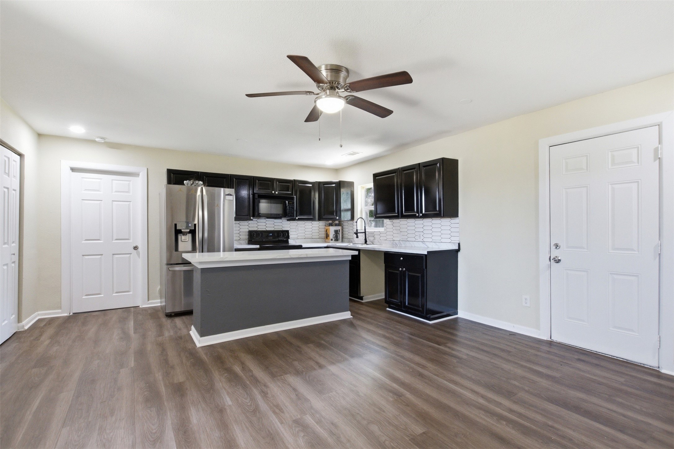 6824 Lakeside Drive Lake Worth TX 76135