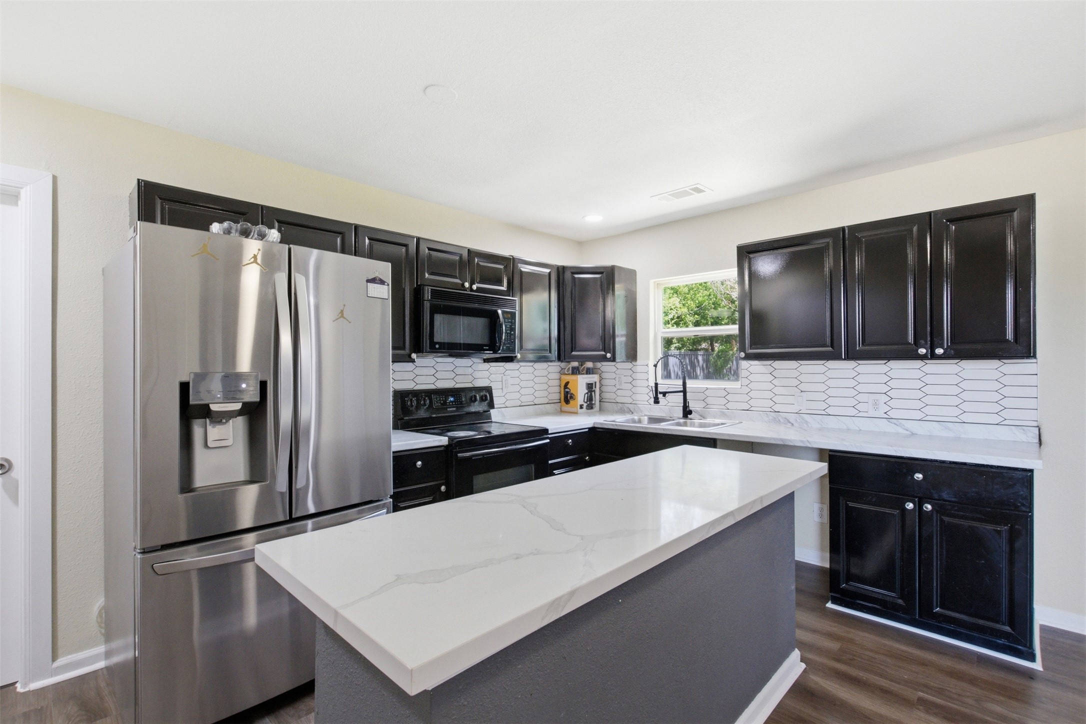 6824 Lakeside Drive Lake Worth TX 76135