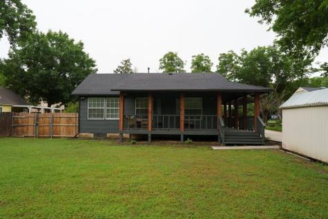 1016 W Collins Street Denton TX 76201