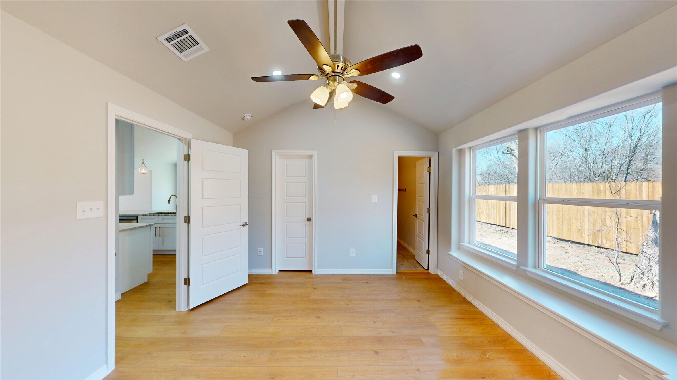 707 Cedar Street Cleburne TX 76031
